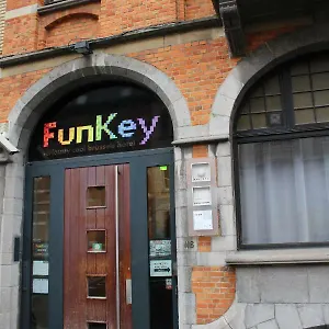 Hotel Funkey **